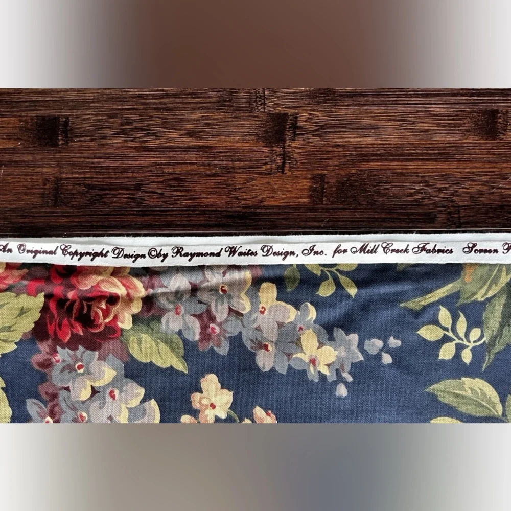 2 Yards 54" Wide Unpholstery Fabric Raymond Waites Antique Garden Pattern Floral - Picture 5 of 6